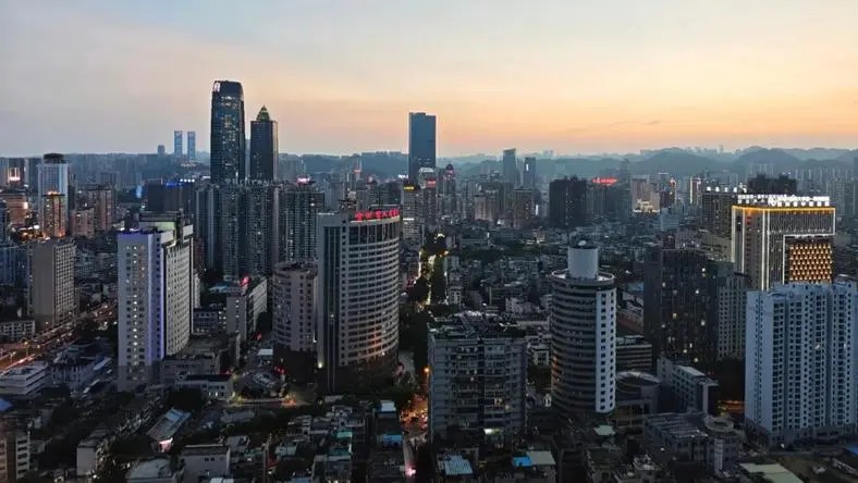 AI来了,打工人能快乐摸鱼吗?