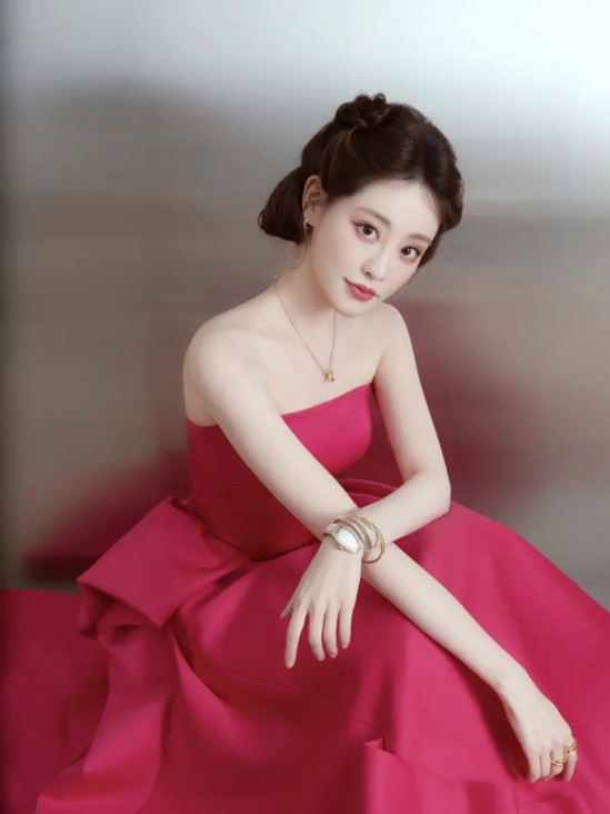 AI眼镜，距离大众市场还有多远？