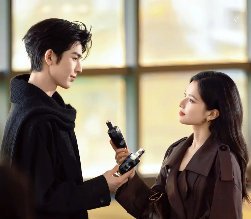 高志凯、胡锡进、竹内亮：从电动车到麻辣烫，我们正打破“中国哈哈镜”