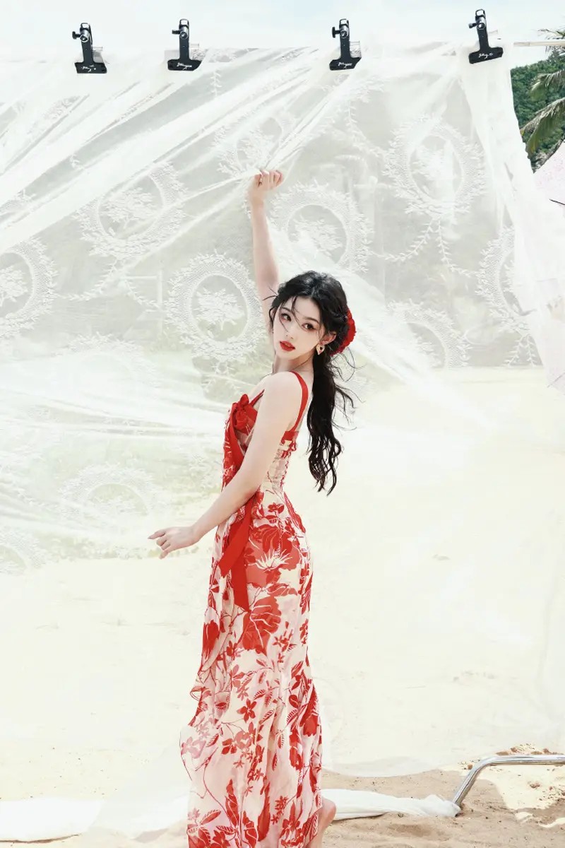钟美美谈成名：争气的剧本里他没有退路，但“懂事”不该是未成年人必交的税